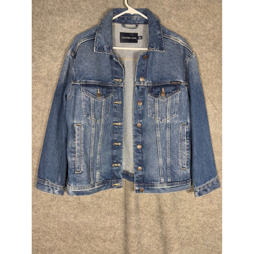 Calvin Klein Jeans Mens Denim Trucker Jacket Medium Wash Blue CJAQC0007 Small
